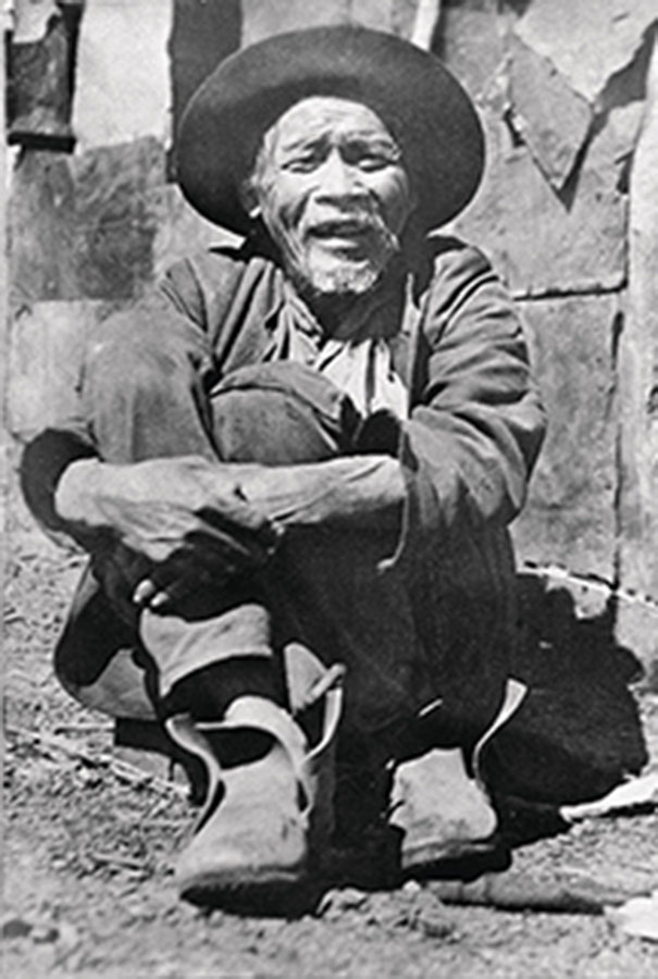 chinese gold miner in central otago, new zealand
